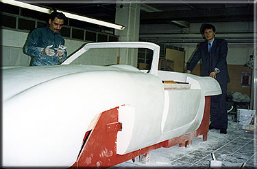 Marzo 1991 Calò e Alfredo Stola con il modello Barchetta alle primissime fasi d'impostazione.