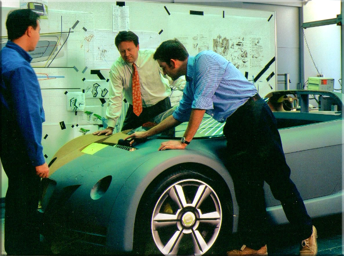 Sitges, primavera 1998 sul modello di stile di riconoscono i designer Juluan Thomson, Erwin Himmel e Alejandro Mesinero.